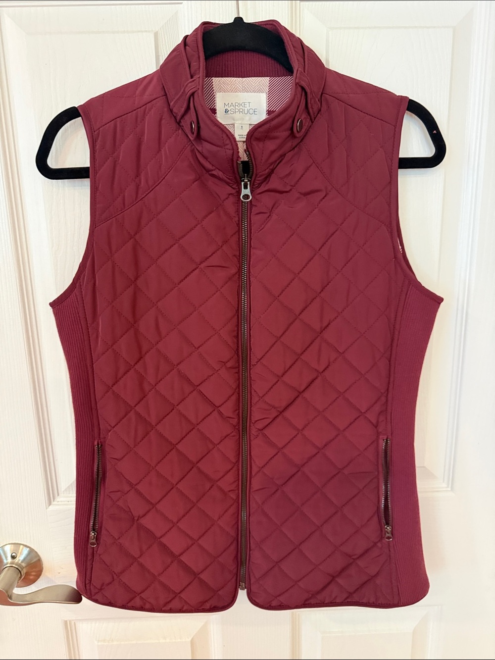 Market & Spruce Quilted Wine Red Sleeveless Vest